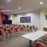 Express By Ihg 파르마