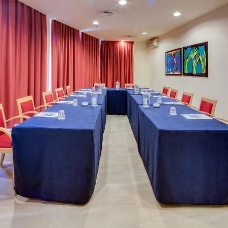 Express By Ihg Отель