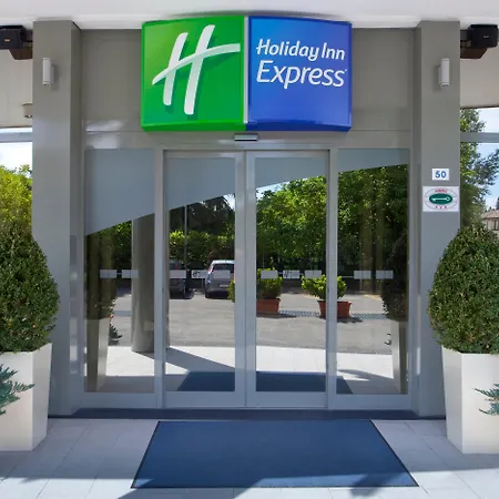 Express By Ihg Парма
