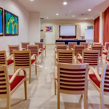 Express By Ihg 3* Парма