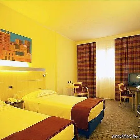 Отель Express By Ihg Парма
