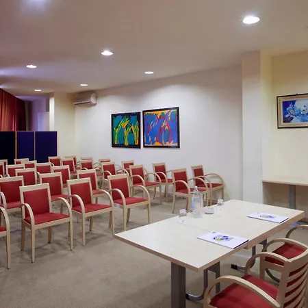 Express By Ihg 3*