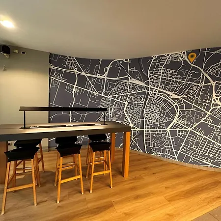 هوليدي إن إكسيرس 3*