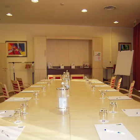 Express By Ihg 3* Parma