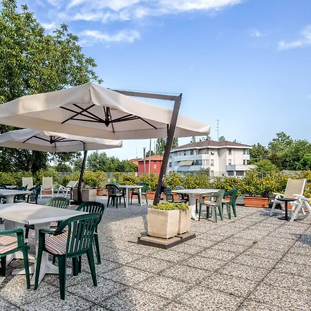 هوليدي إن إكسيرس 3*