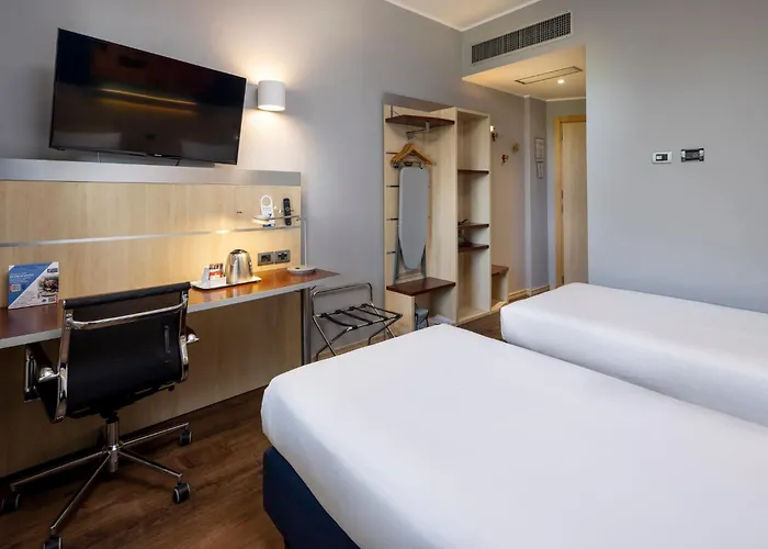 Express By Ihg Parma