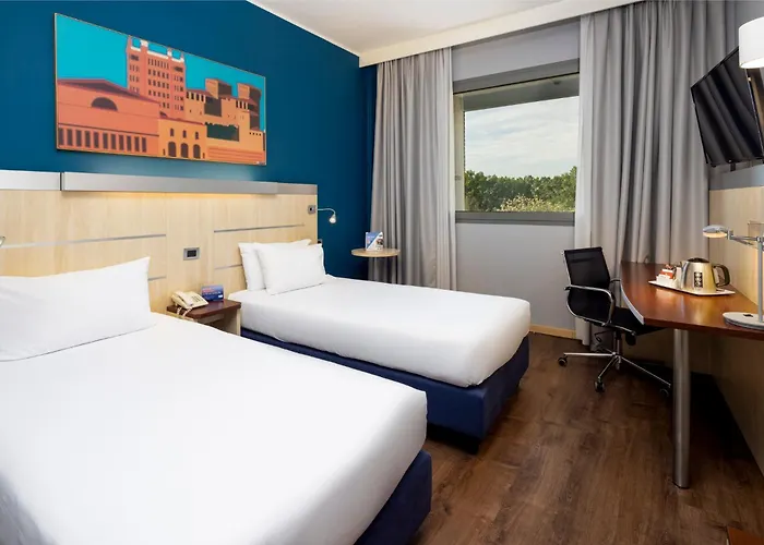Express By Ihg Hotel Parma