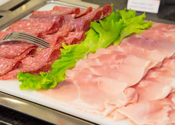 فندق هوليدي إن إكسيرس