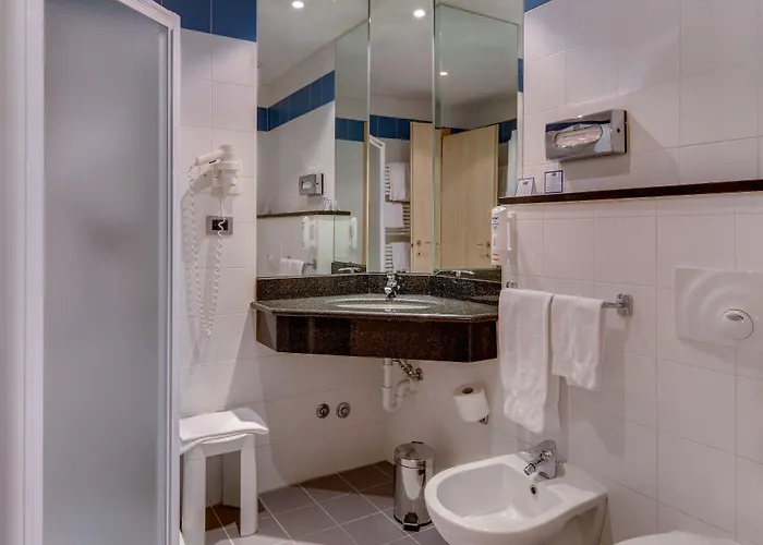 Express By Ihg 3* Parme