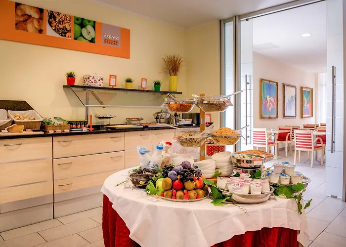 Express By Ihg 3*