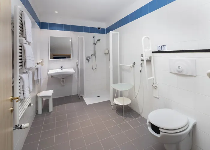 هوليدي إن إكسيرس